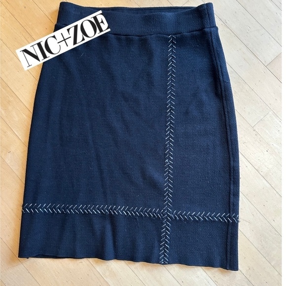 NIC+ZOE Dresses & Skirts - NIC + ZOE Black pull on skirt, XS,  CB2221